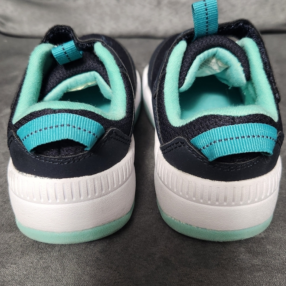 Cat & Jack Kids Black and Green Sneakers NWOT - Picture 5 of 5